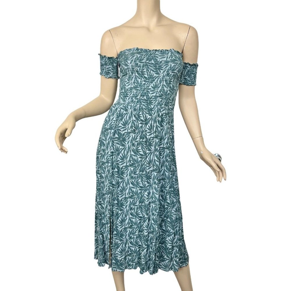 Off-Shoulder Green Leaf Print Midi Dress